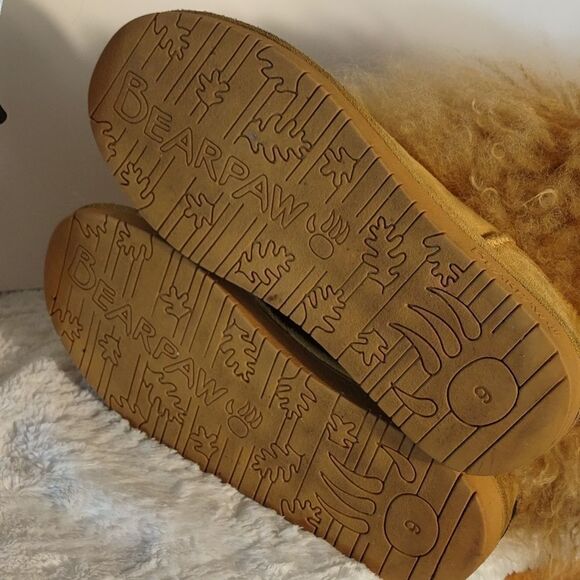 BearPaw Boo Curly Lamb Fur Lined Boots - Picture 4 of 6